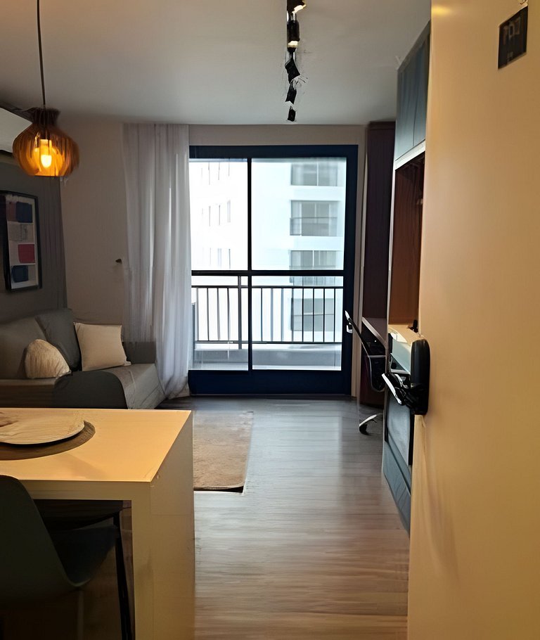 2 Dorm Charmoso c/ Academia, Piscina e vaga (702)