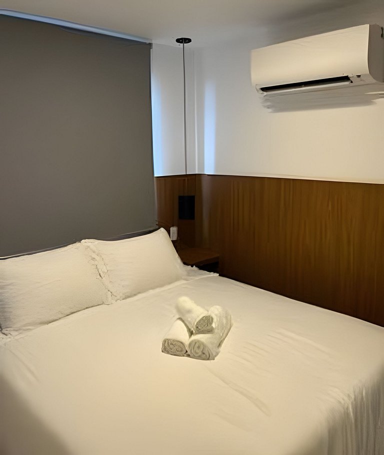 2 Dorm Charmoso c/ Academia, Piscina e vaga (702)