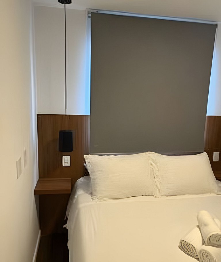 2 Dorm Charmoso c/ Academia, Piscina e vaga (702)