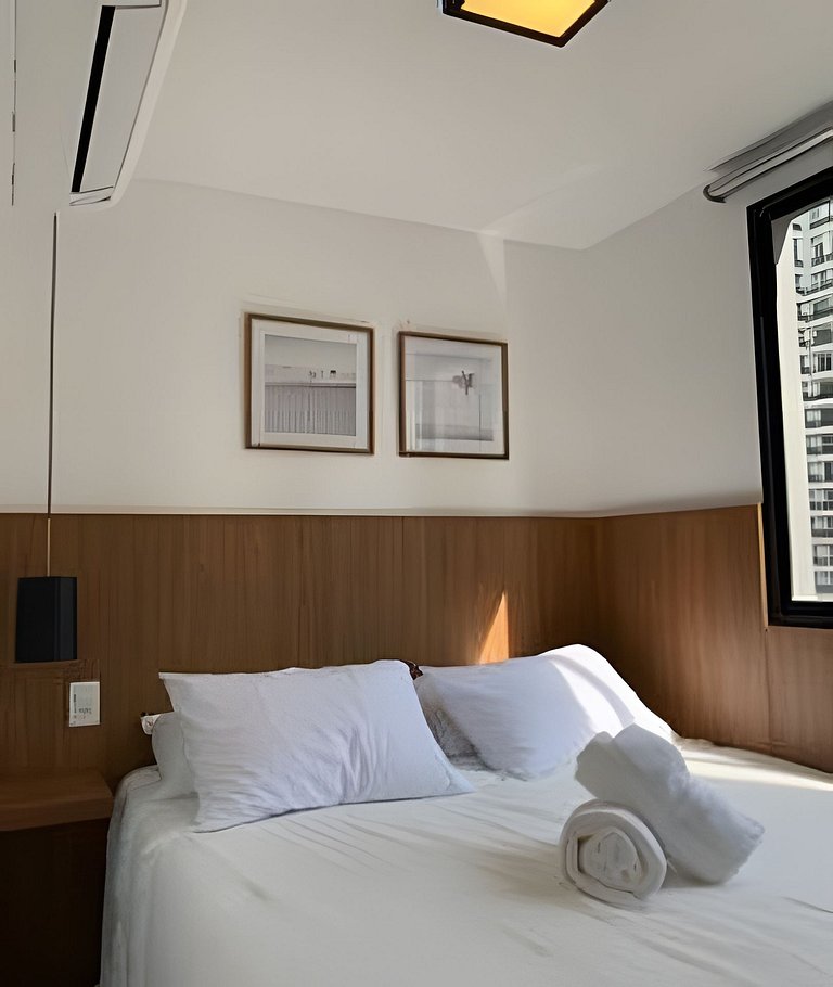 2 Dorm Charmoso c/ Academia, Piscina e vaga (902)