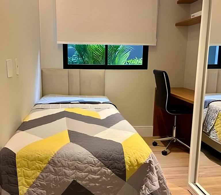2 Dorm Charmoso c/ Academia, Piscina e vaga (1012)