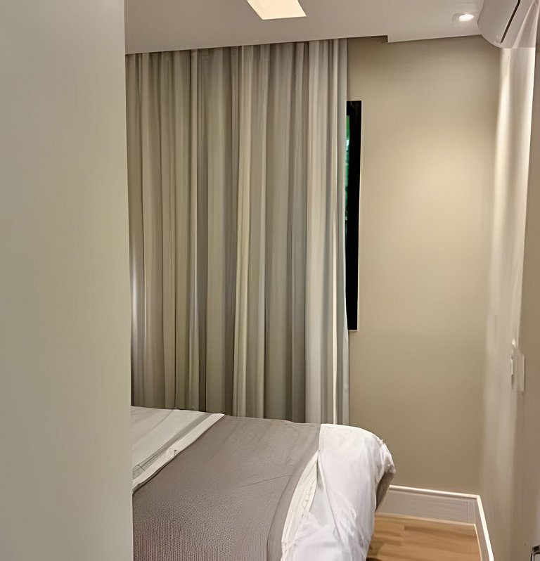 2 Dorm Charmoso c/ Academia, Piscina e vaga (1012)