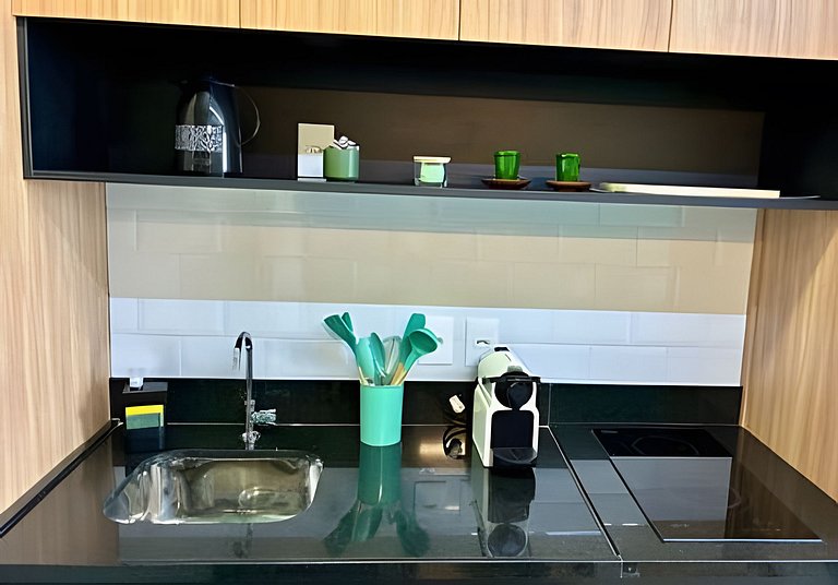 Apto de luxo com piscina incrível, academia(2006B)