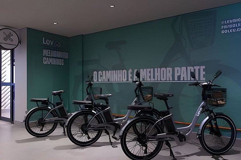 Studio próx. metrô com academia e coworking (605B)