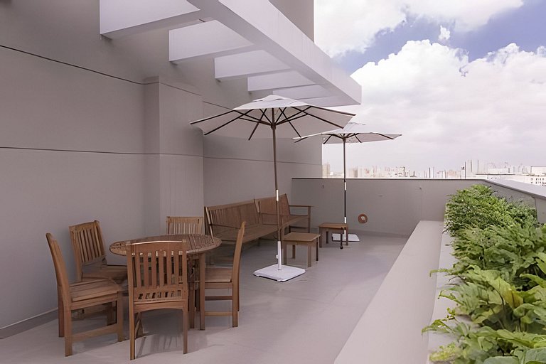 Studio próx. metrô com academia e coworking (605B)