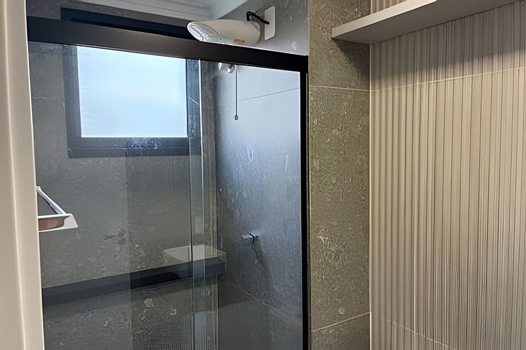Apto Charmoso c/ Academia e piscina (910)