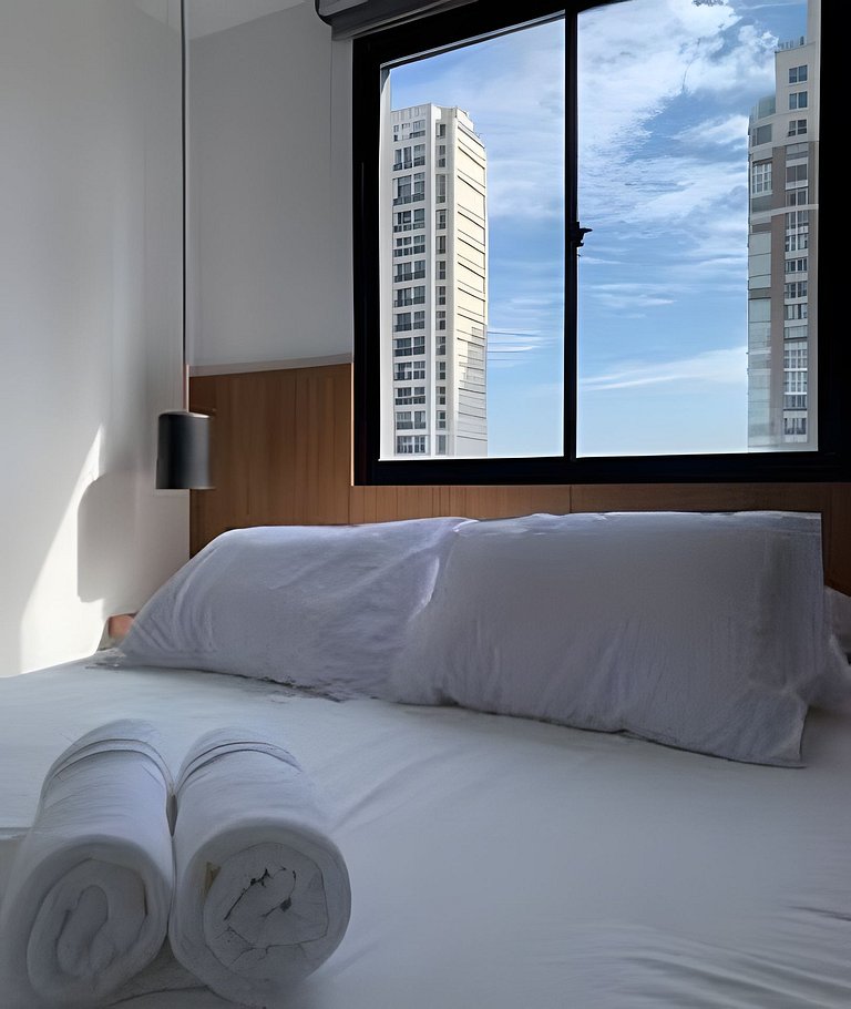 2 Dorm Charmoso c/ Academia, Piscina e vaga (802)