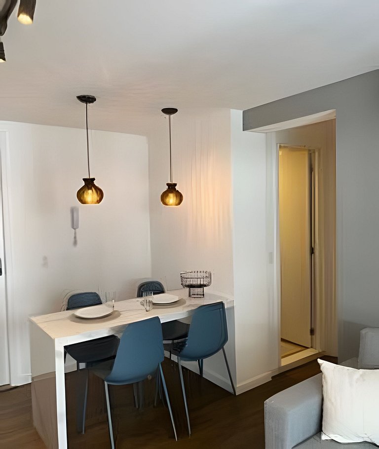 2 Dorm Charmoso c/ Academia, Piscina e vaga (802)