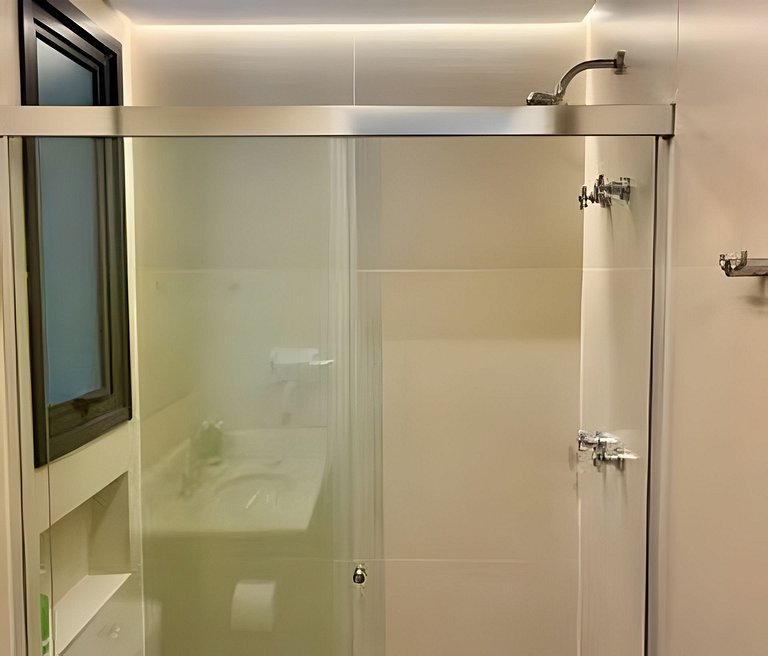 Studio com academia, coworking e metrô (23)