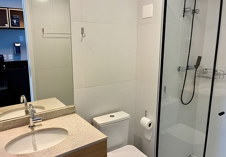 Apto de luxo com piscina incrível, academia(2405A)
