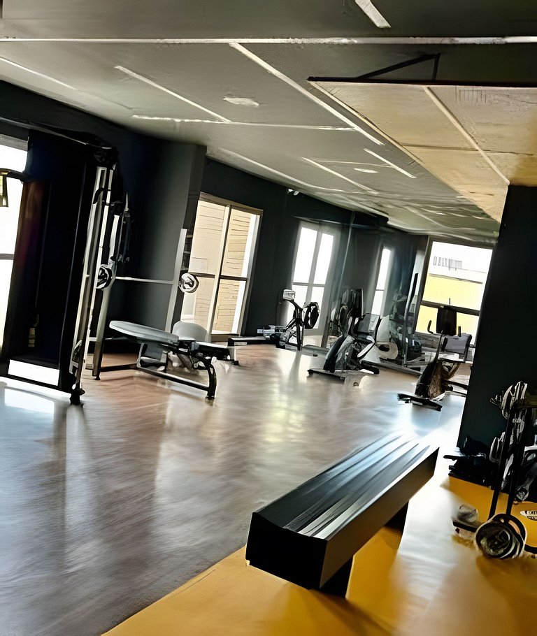 Studio com academia, rooftop e piscina (402)