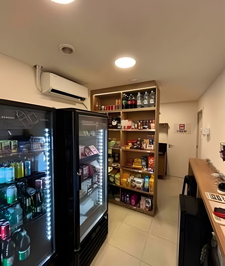 Studio c/ piscina, academia e próx. metrô (411)