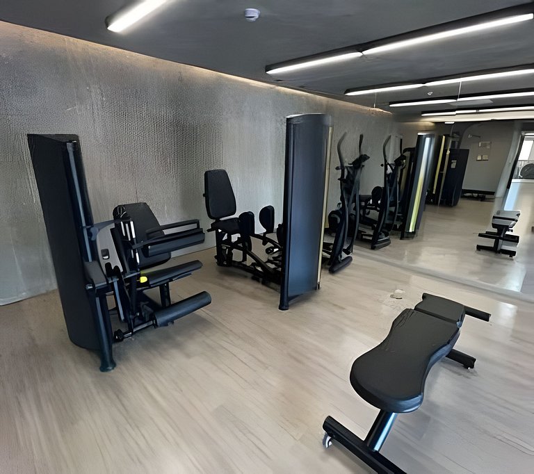 Studio c/ piscina, academia e próx. metrô (411)