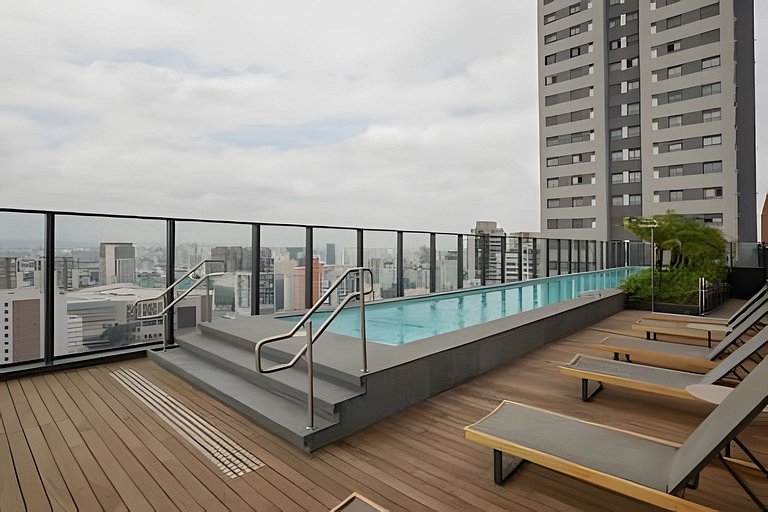 Apto luxo com piscina incrível e academia (1406A)