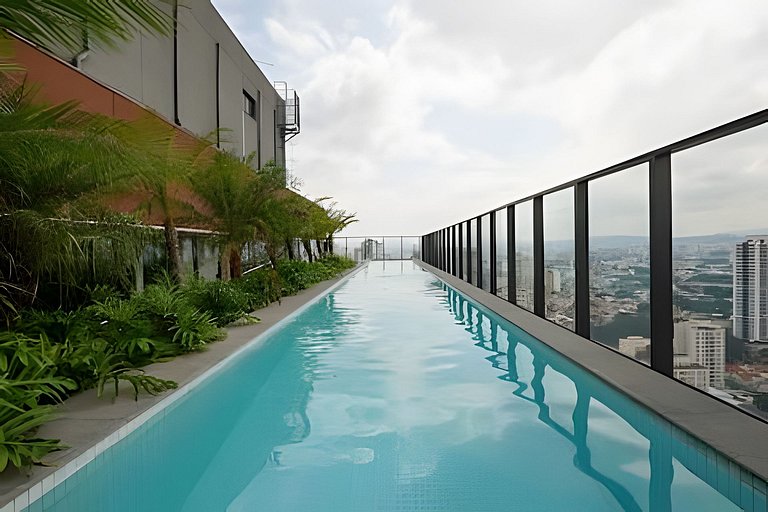 Apto luxo com piscina incrível e academia (1406A)