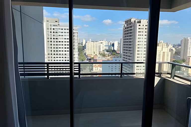 Apto de luxo com piscina incrível, academia(2201B)