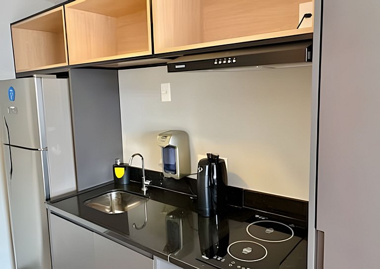 Apto de luxo com piscina incrível, academia(2201B)