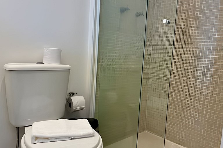 Studio de Luxo c/ piscina, academia e garagem(112)