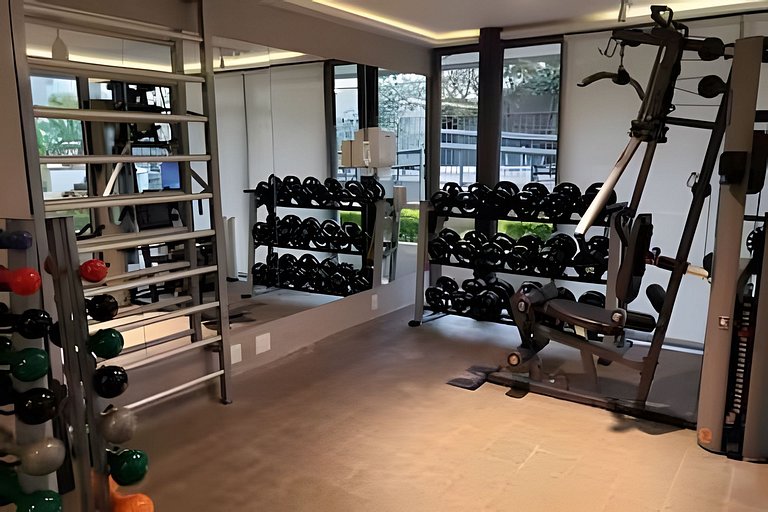 Studio de Luxo c/ piscina, academia e garagem(112)