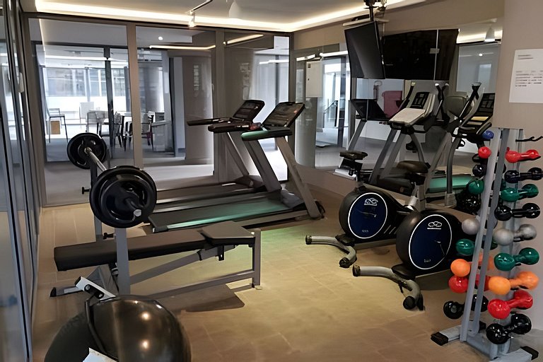 Studio de Luxo c/ piscina, academia e garagem(112)