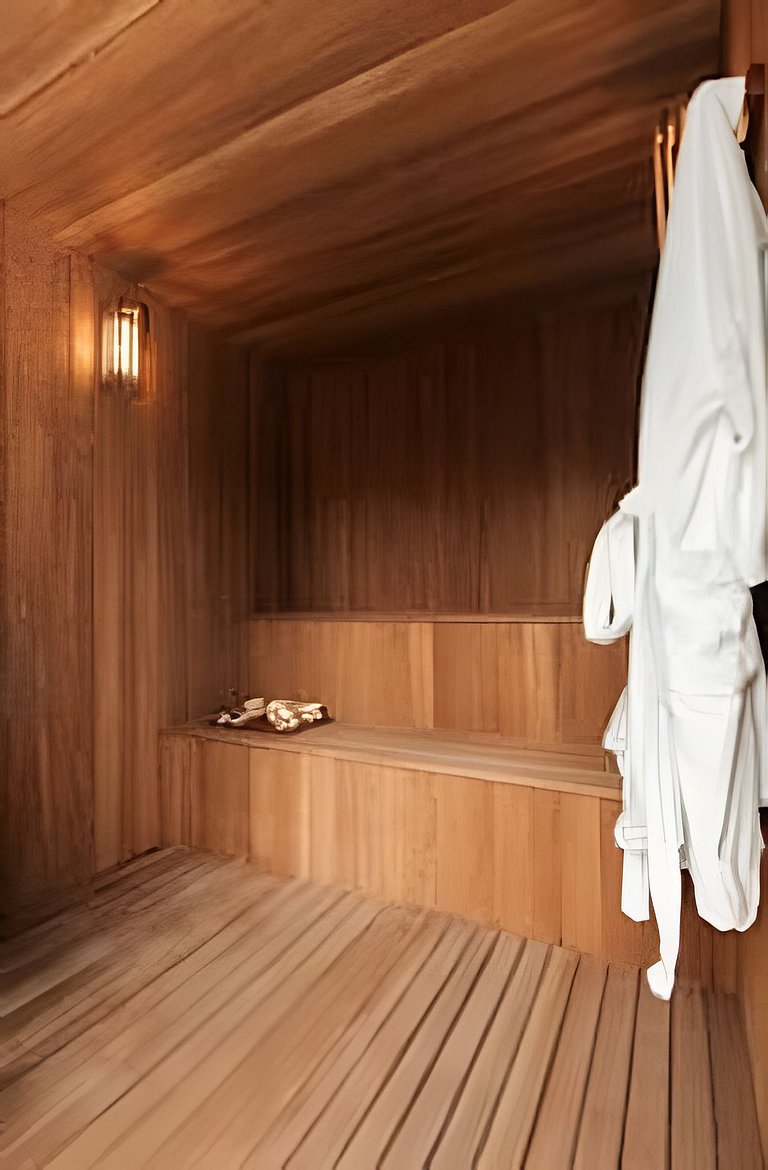 Studio de Luxo c/ piscina, academia e garagem(112)