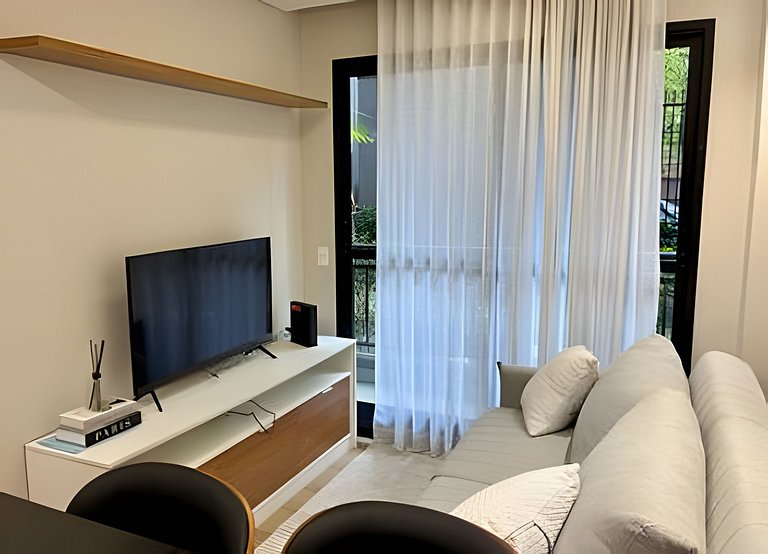 2 Dorm Charmoso c/ Academia, Piscina e vaga (007)