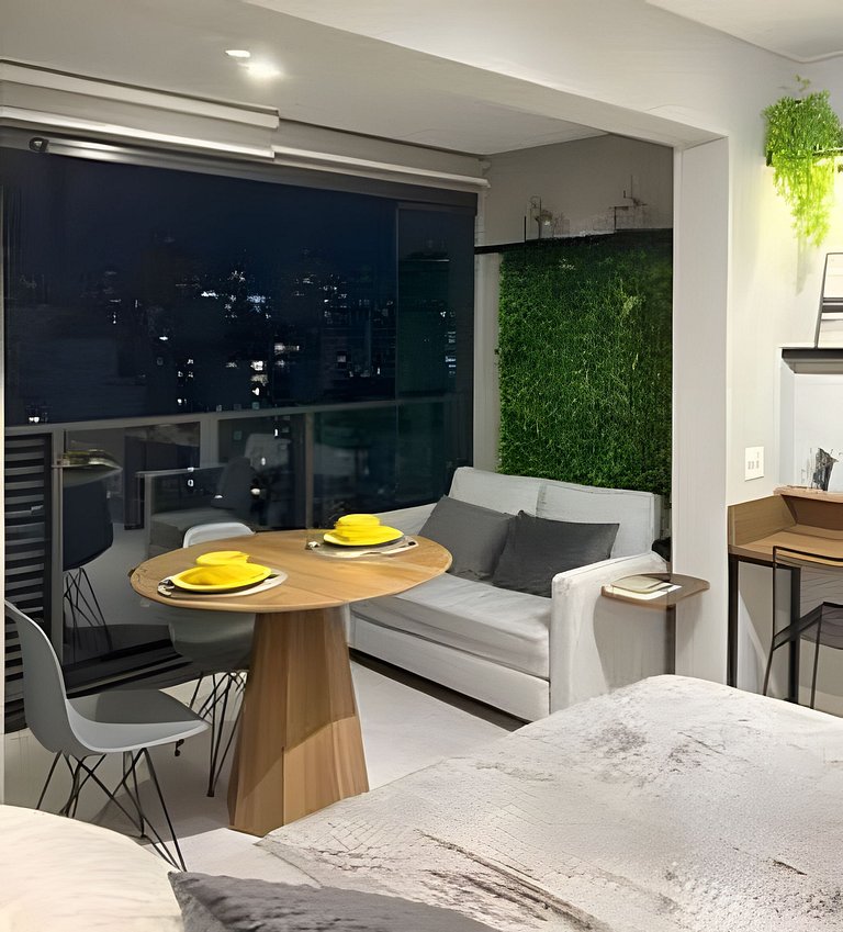 Apto de luxo com piscina incrível, academia(2206B)