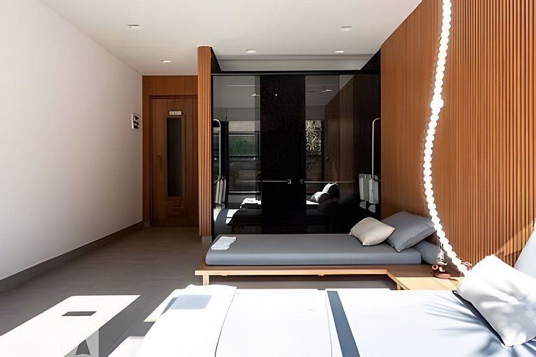 Studio de Luxo c/ piscina, academia e garagem(902)