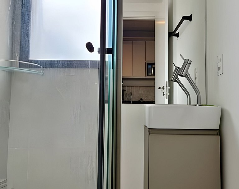 Studio com academia, rooftop e coworking(1218)