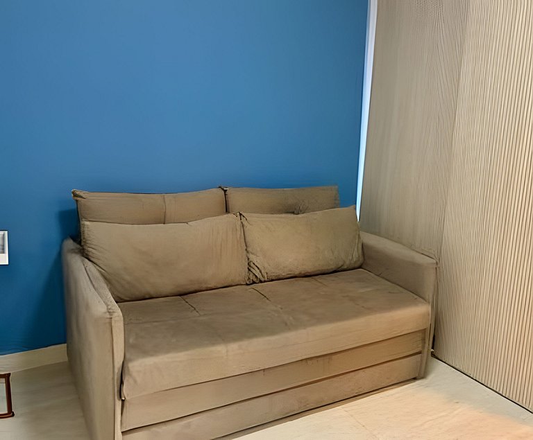Apto Charmoso c/ Academia e piscina (010)