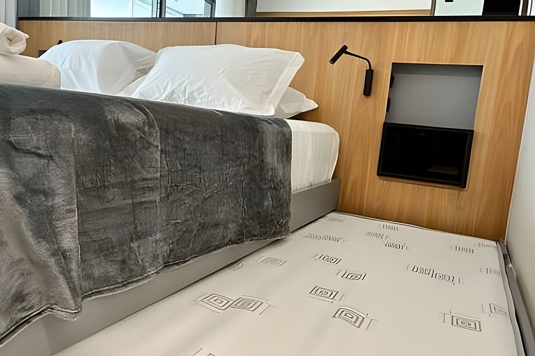 Apto de luxo com spa, academia próx metrô (419)