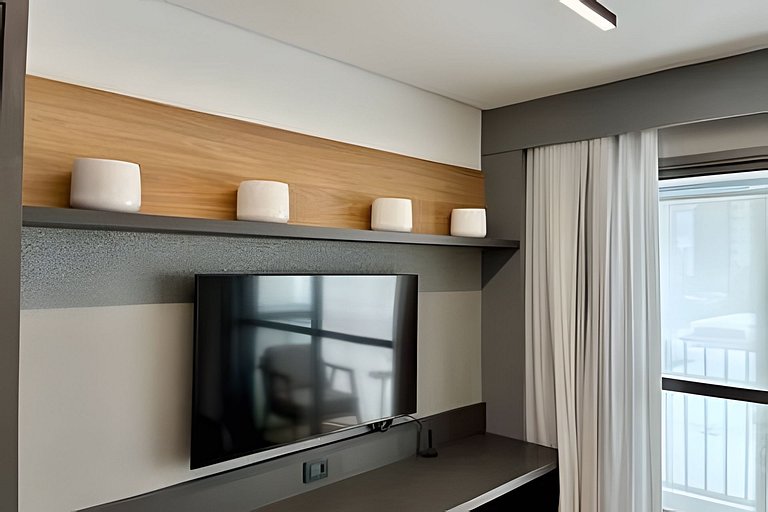 Apto de luxo com spa, academia próx metrô (419)