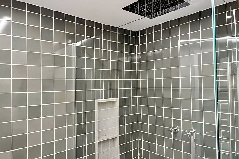 Apto de luxo com spa, academia próx metrô (419)