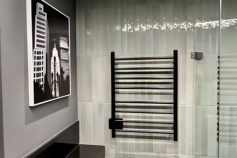Apto de luxo com spa, academia próx metrô (306)