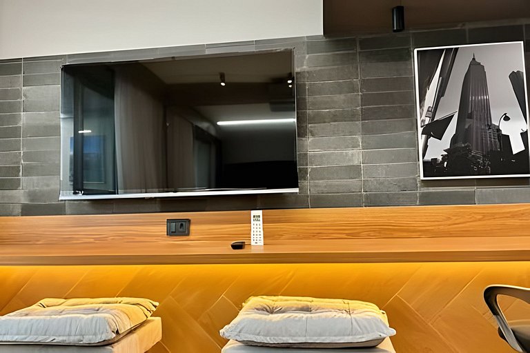 Apto de luxo com spa, academia próx metrô (306)
