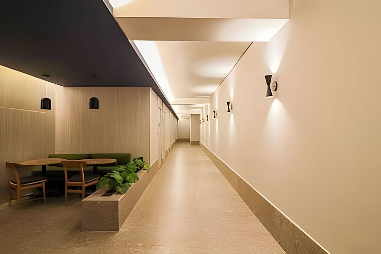 Apto de luxo com spa, academia próx metrô (521)