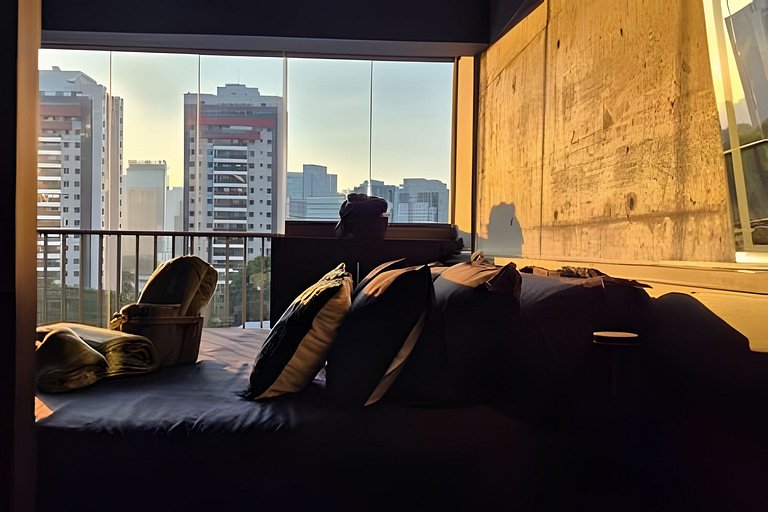 Apto de luxo com spa, academia próx metrô (521)