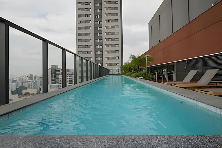 Apto de luxo com piscina incrível, academia(1703A)