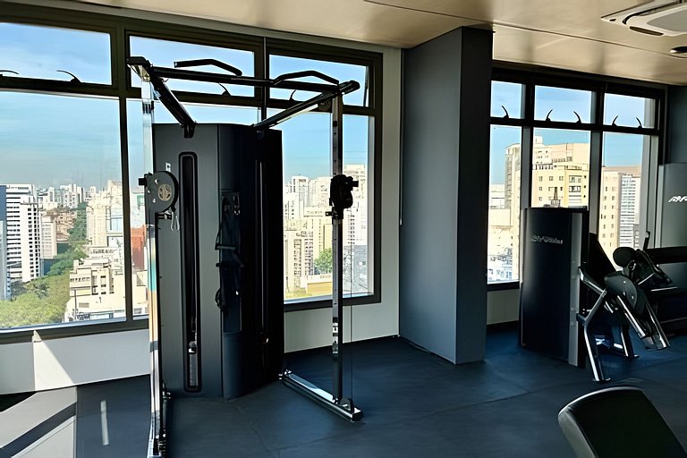 Apto luxo com piscina incrível e academia (155B)