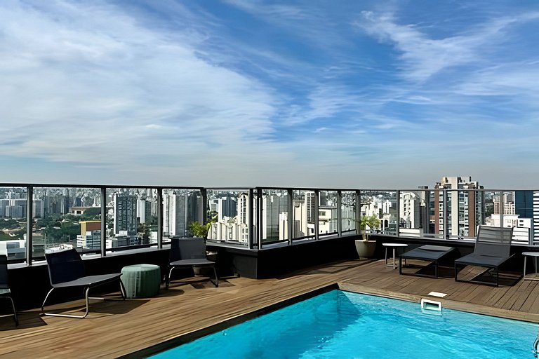 Apto luxo com piscina incrível e academia (155B)