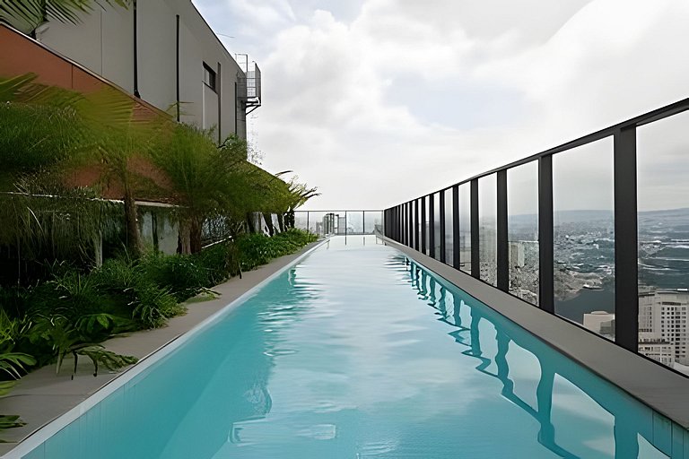 Apto de luxo com piscina incrível, academia(2405B)
