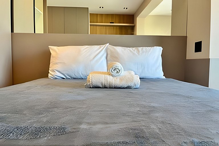 Apto de luxo com piscina incrível, academia(2405B)