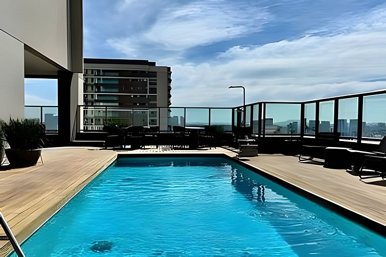 Apto luxo com piscina incrível e academia (101B)