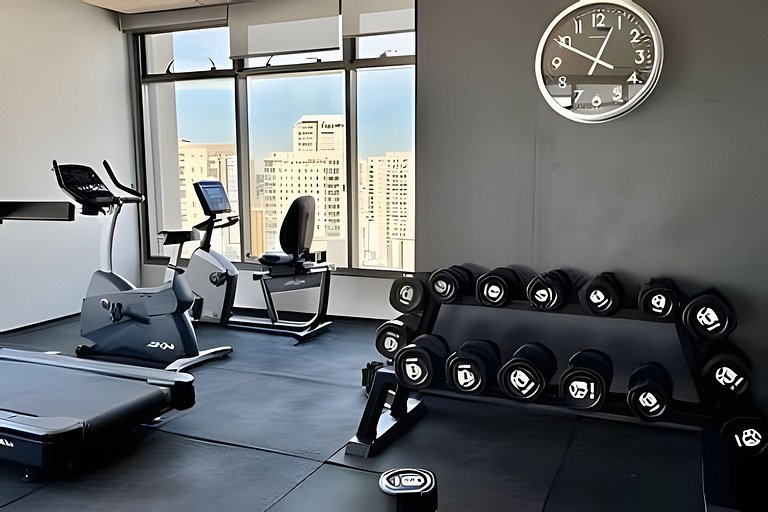 Apto luxo com piscina incrível e academia (101B)