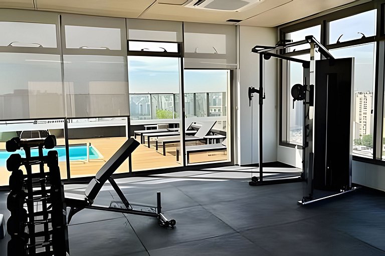 Apto luxo com piscina incrível e academia (101B)