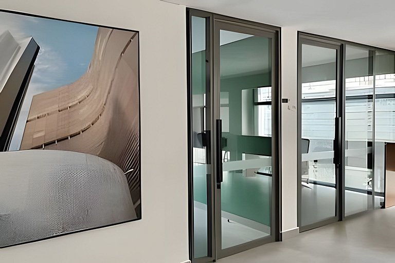 Apto luxo com piscina incrível e academia (101B)