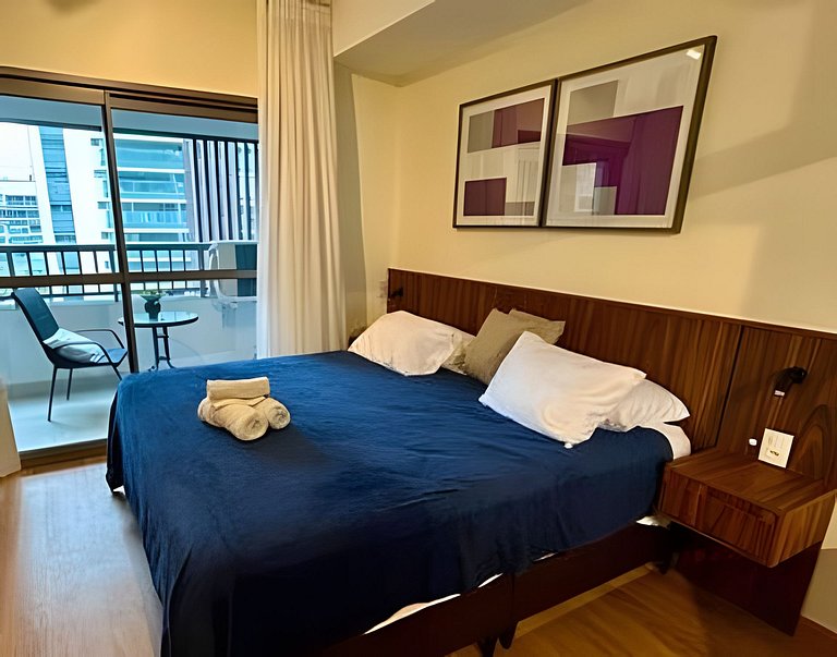 Studio Moderno cama king, academia e piscina (312)