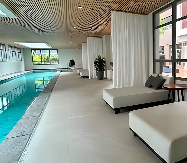 Studio Moderno cama king, academia e piscina (312)