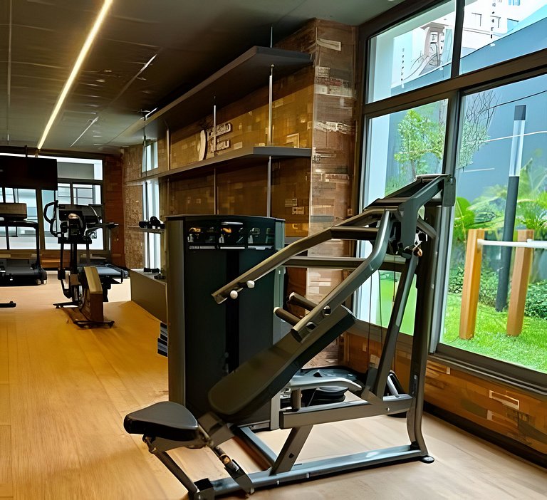 Studio Moderno cama king, academia e piscina (312)