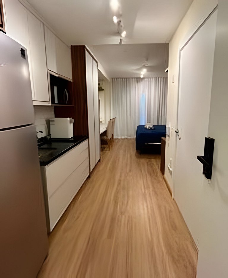 Studio Moderno cama king, academia e piscina (312)
